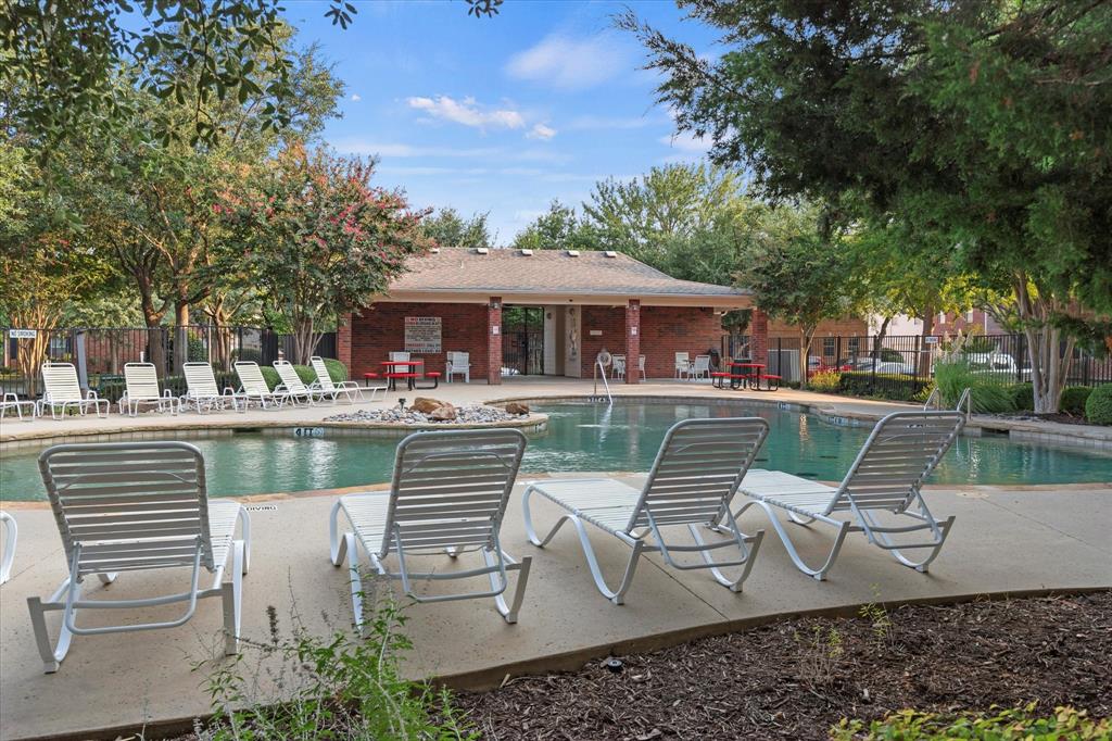 Pasquinellis Village On The Green (CMC) BLK, - Residential