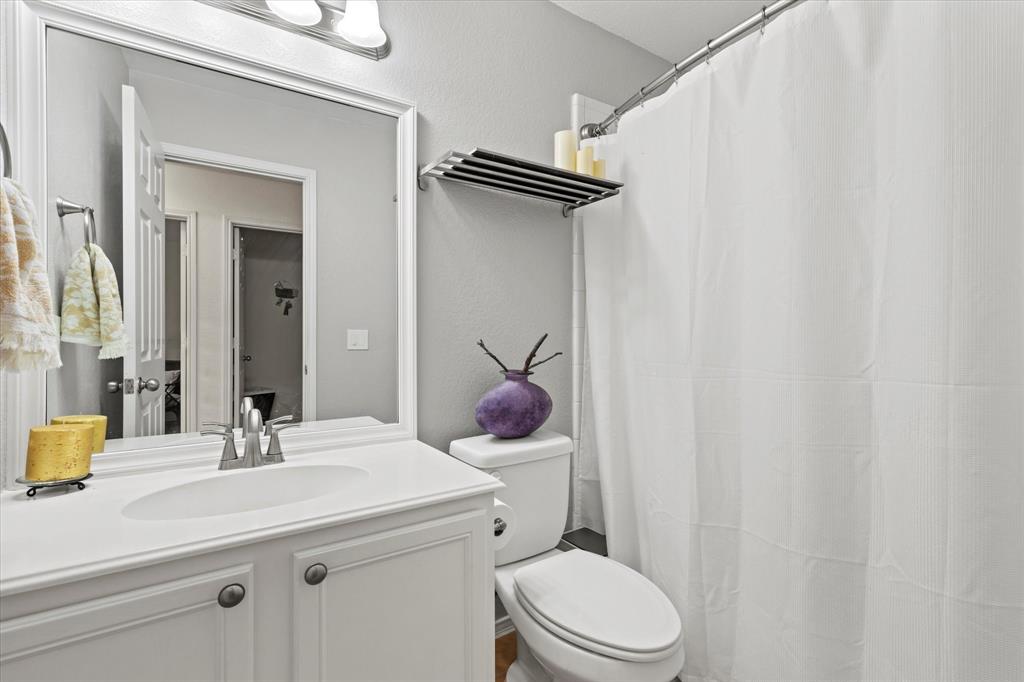 Pasquinellis Village On The Green (CMC) BLK, - Residential