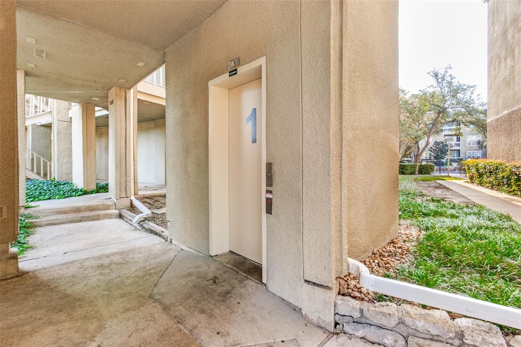 Keller Spgs Condos - Residential