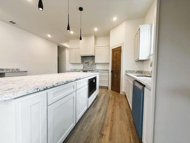 5208 Helmick