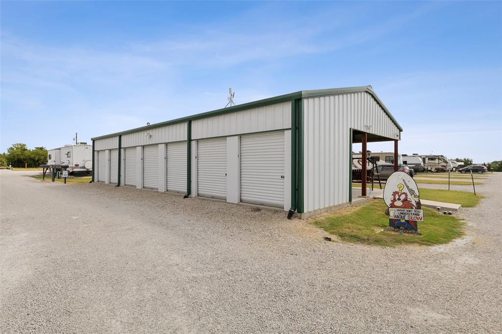 Countryview - Commercial Sale