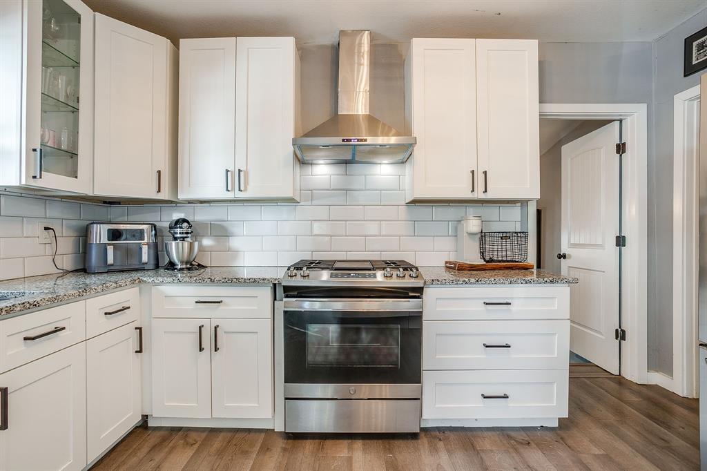 Lawn Place Add - Residential