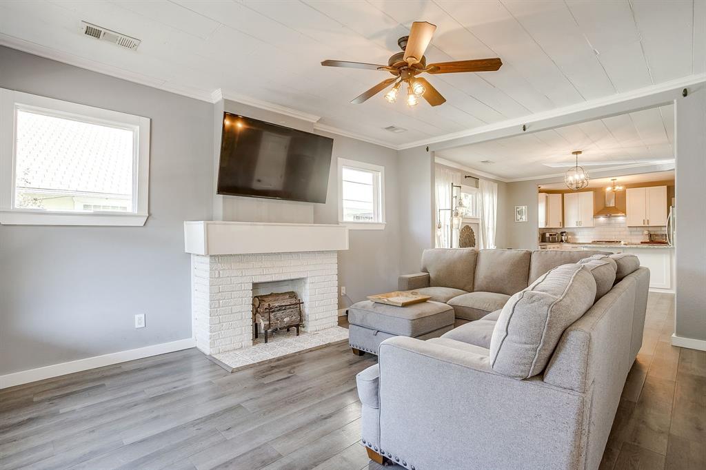 Lawn Place Add - Residential