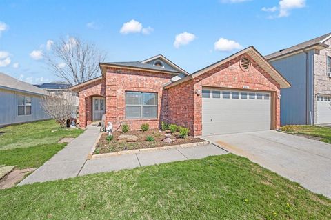 10104 Chapel Glen Terrace Fort Worth TX 76116