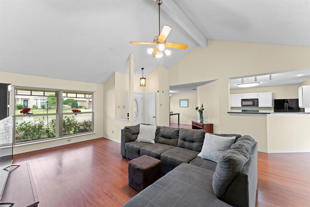 Photo of 626 Brittany Drive, Mesquite, TX 75150 (MLS # 21095887)