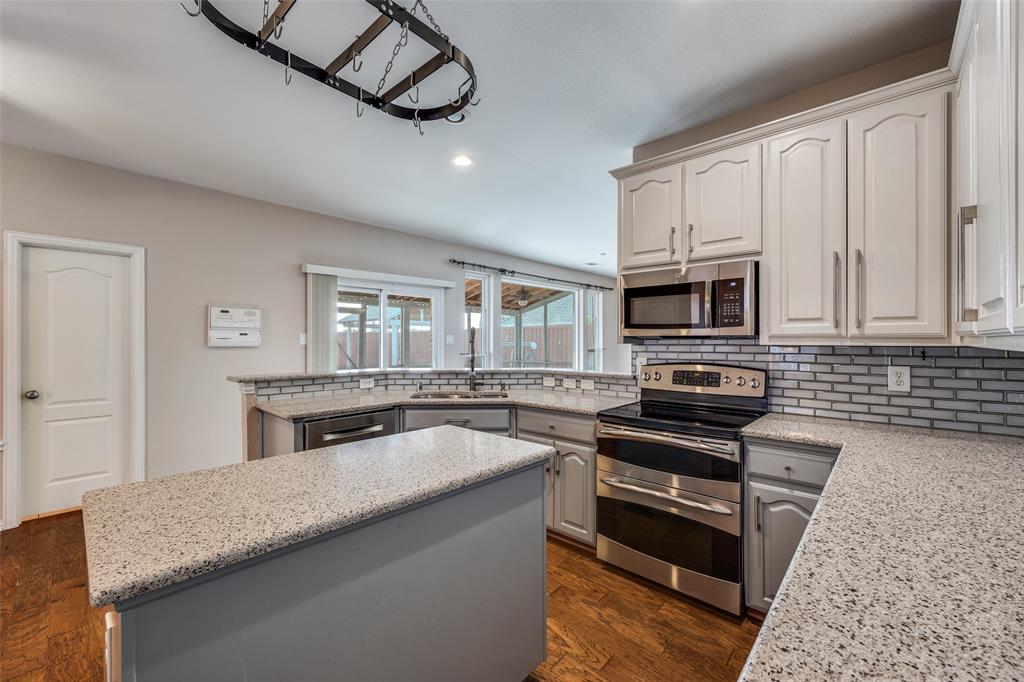 Rosemeade Heights - Residential