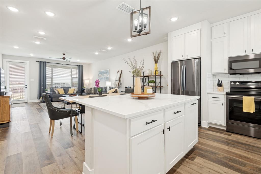 3412 Scenic Point Road 102