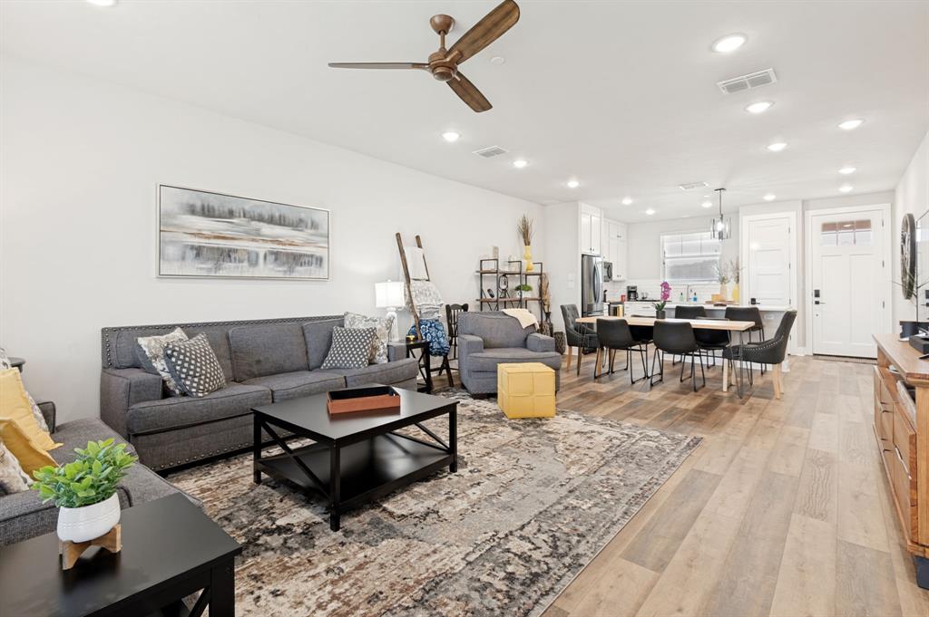 3412 Scenic Point Road 102