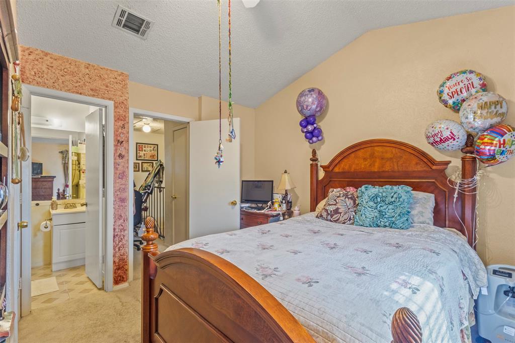 Carriagehouse Village-Victoria Place - Residential