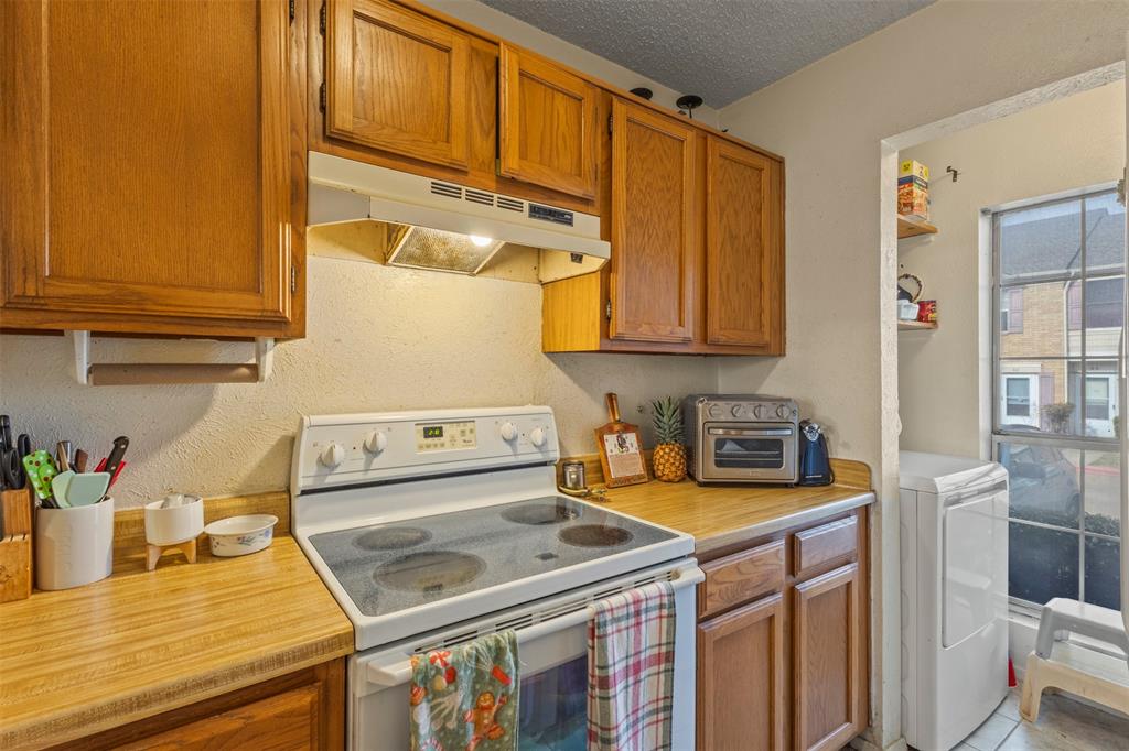 Carriagehouse Village-Victoria Place - Residential