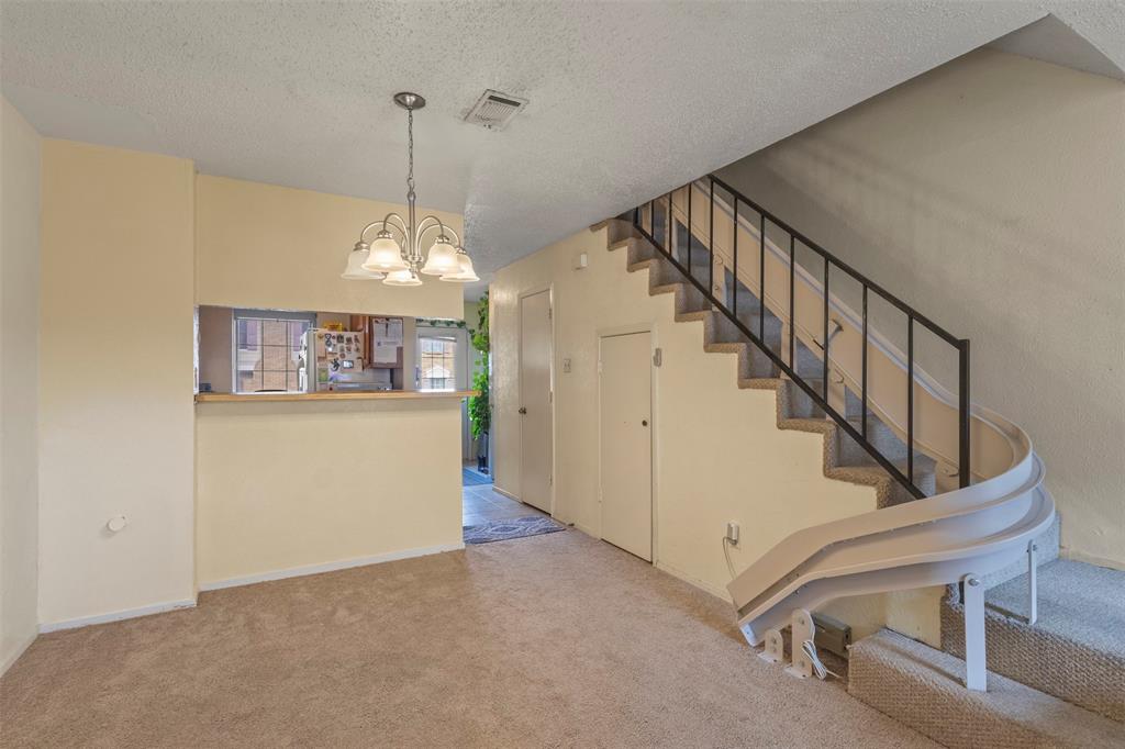 Carriagehouse Village-Victoria Place - Residential