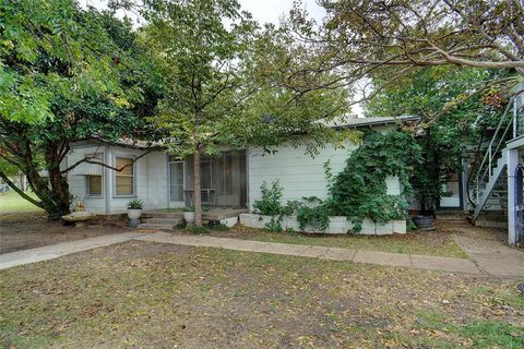 1000 Southeast Parkway Azle TX 76020