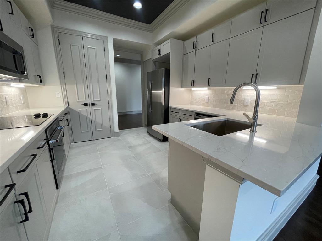 Turtle Creek - Residential Lease