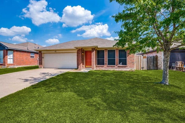 812 COOPER LN, ROYSE CITY, TX 75189 - Image 7b429faf6f6ea33de40c71dc4e91bb68/436959386