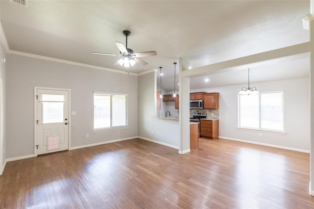 7025 Jennings Drive - Photo 3