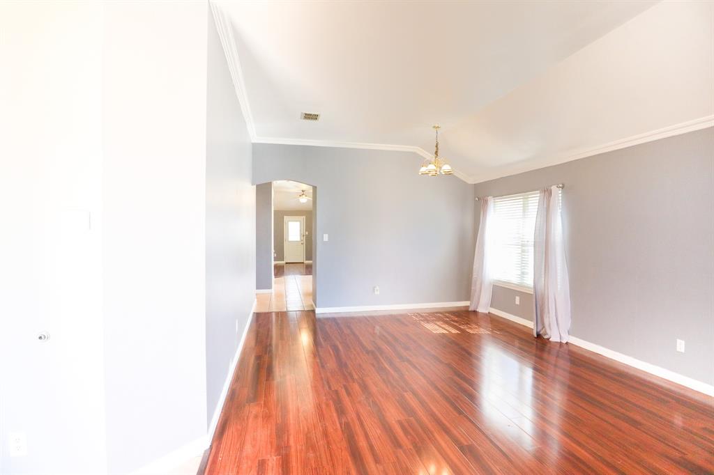 3921 Summerhill Lane