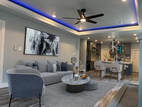 506 Hollywood Avenue Dallas TX 75208