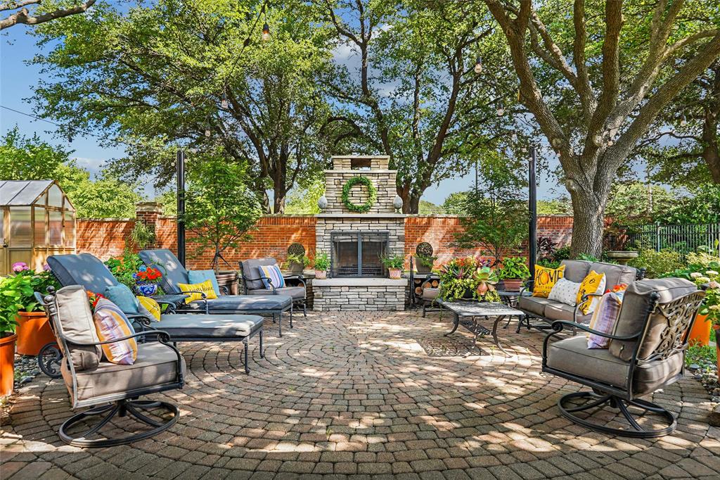 4213 Fairway Crossing Drive