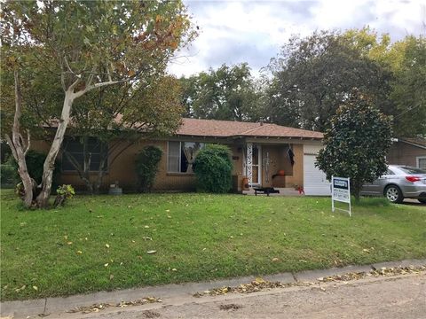 A home in Cleburne