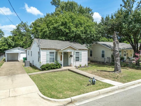 Photo of 3012 Gene Lane, Haltom City, TX 76117 (MLS # 20979475)