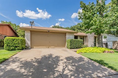 4017 Rushmoor Drive Arlington TX 76016