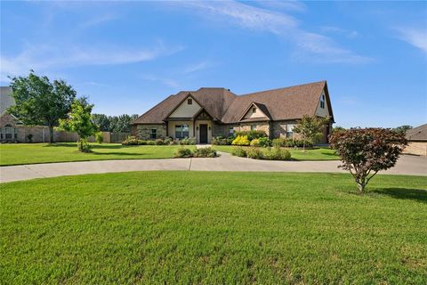 A home in Lindale