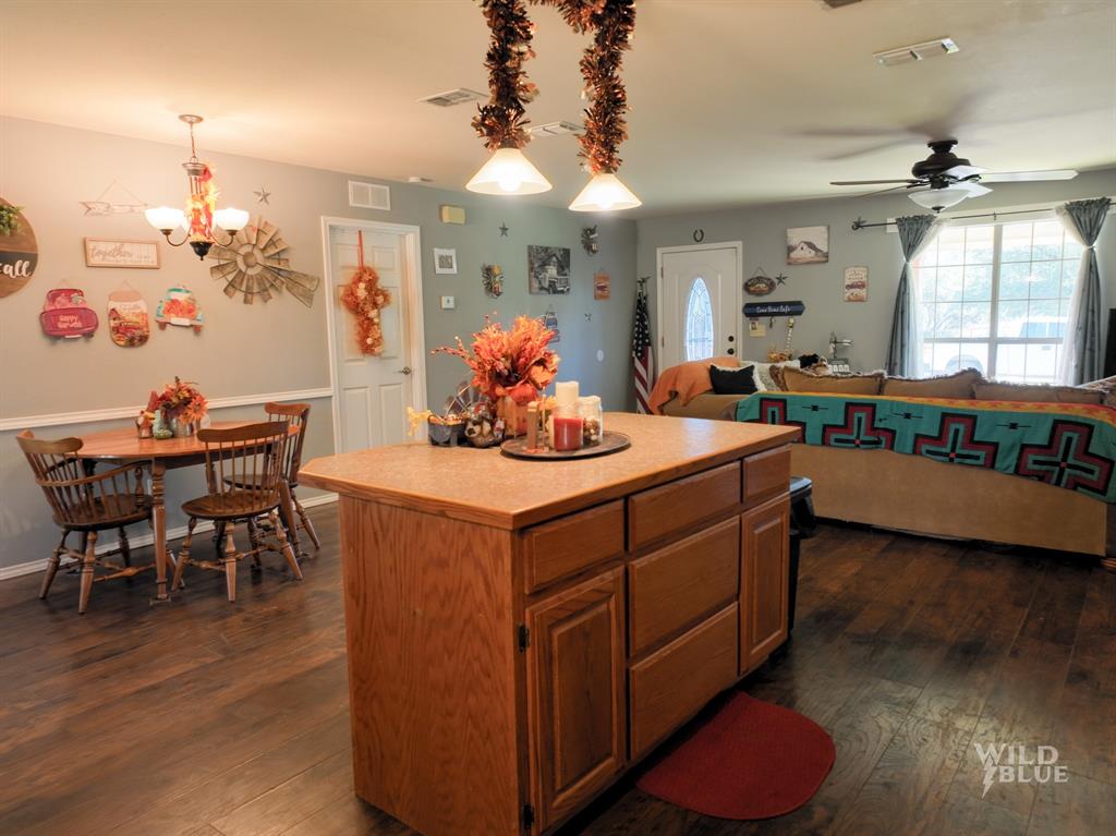 M V Brewer 719 - Residential