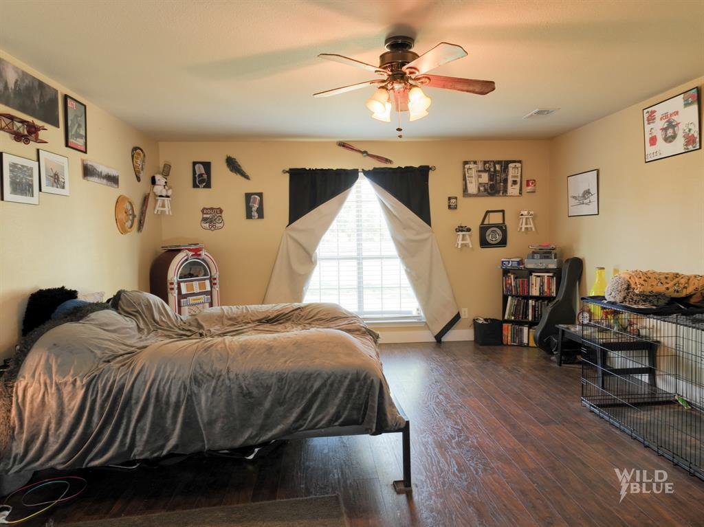 M V Brewer 719 - Residential