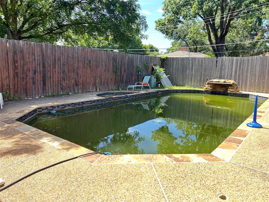 5610 Enchanted Lane