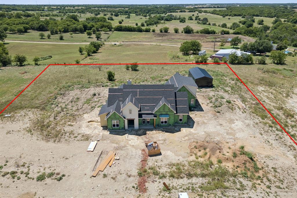 711 Hummingbird Lane