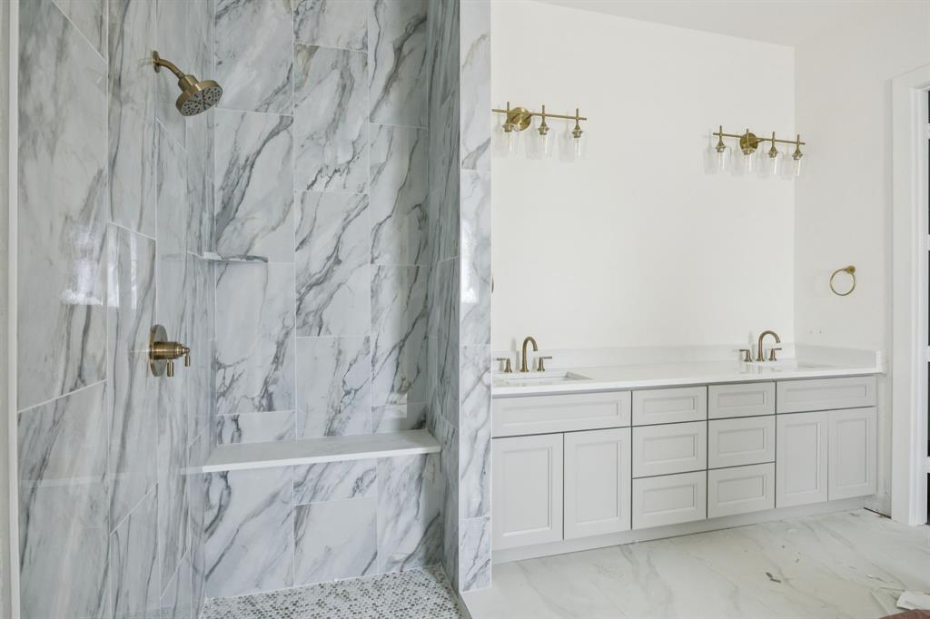 711 Hummingbird Lane