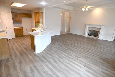 A home in Waxahachie