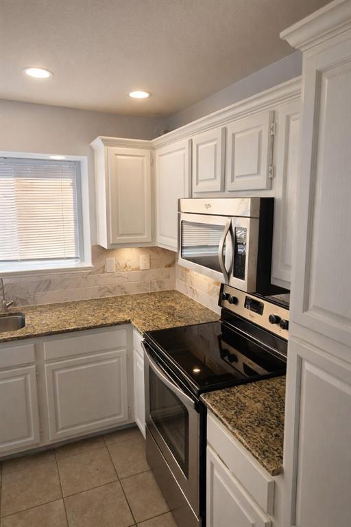 6825 Bellehaven Drive