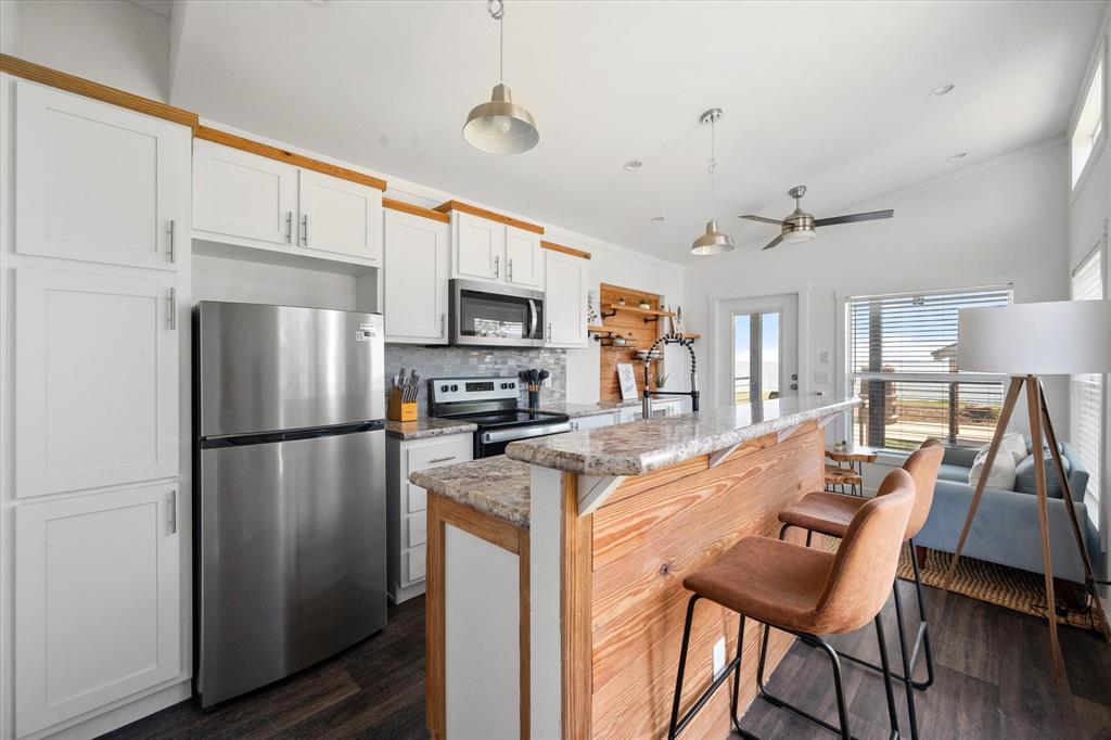 6444 Peninsula Road