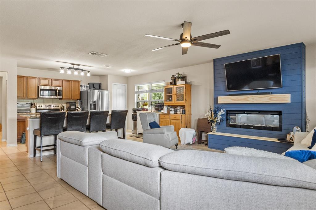 2508 Glen Hollow Drive