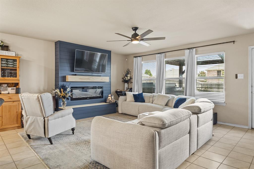 2508 Glen Hollow Drive