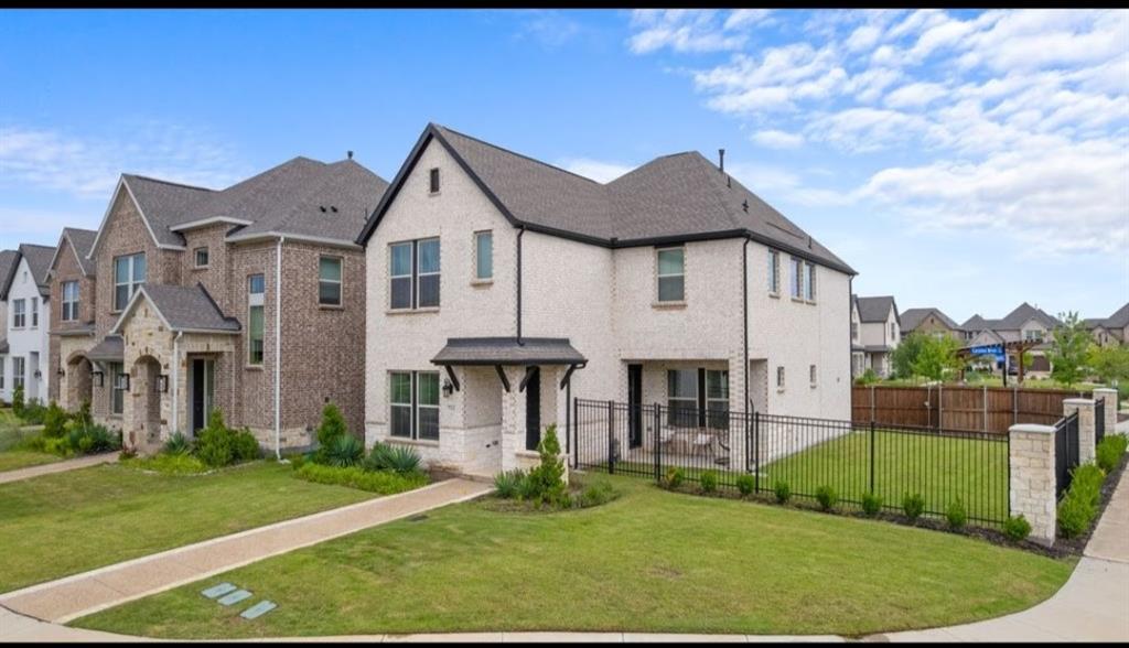 711 Prairie Falcon Drive