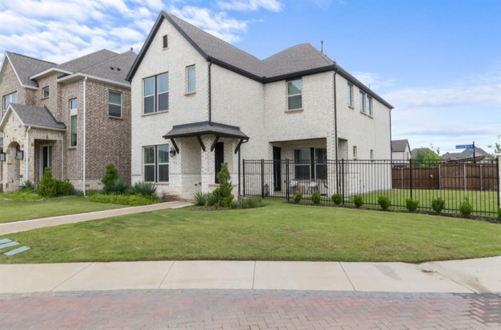 711 Prairie Falcon Drive