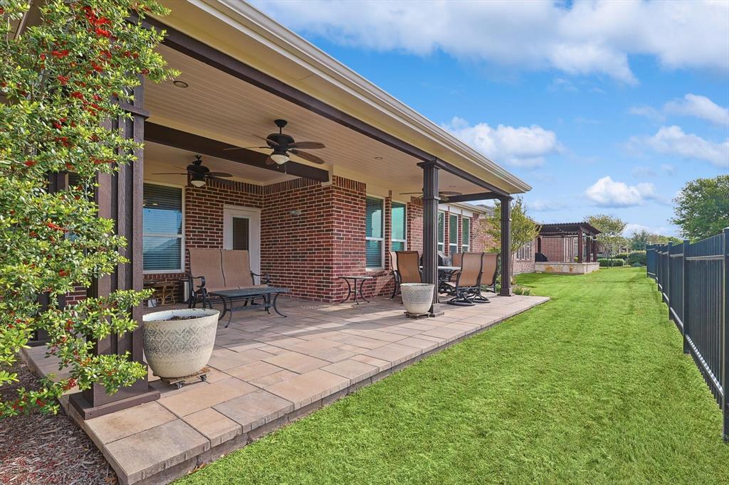 Frisco Lakes By Del Webb Villa - Residential