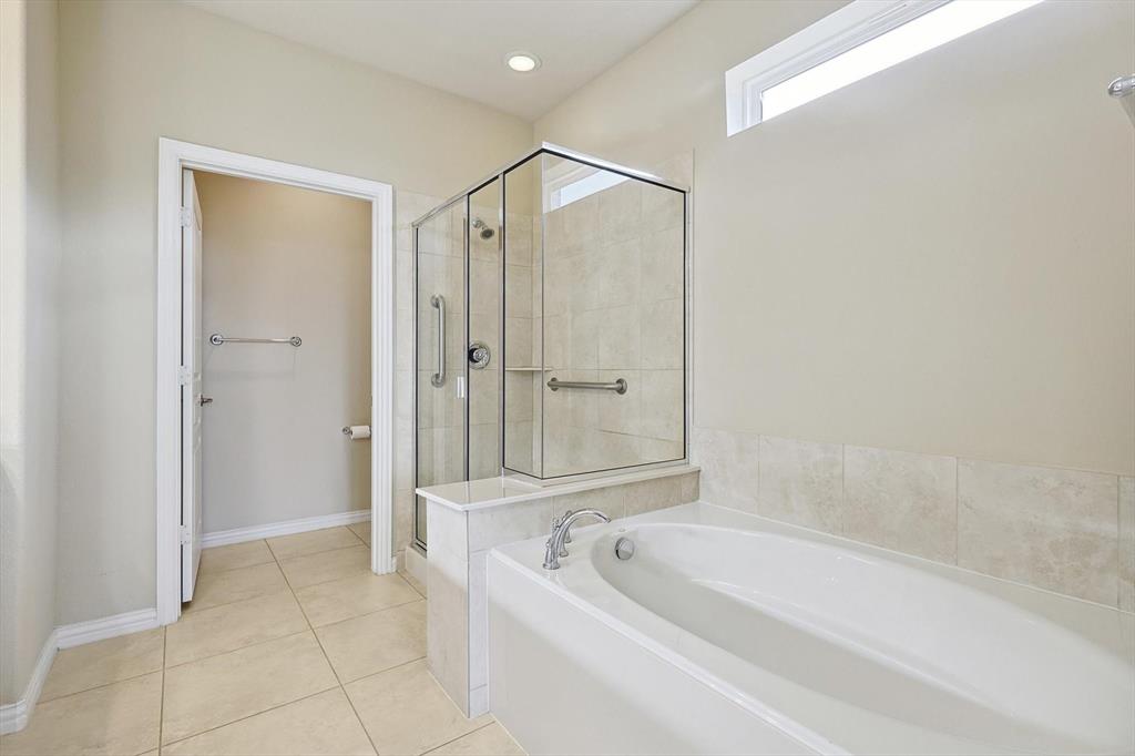 Frisco Lakes By Del Webb Villa - Residential