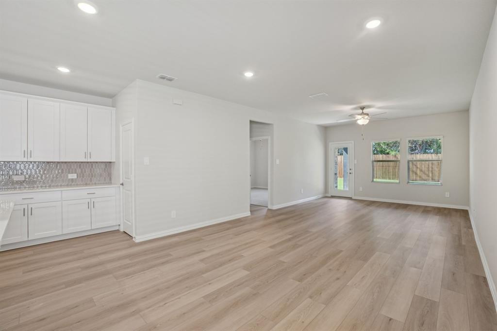 Lakehaven - Residential