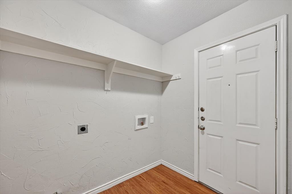 Flower Hill 03 - Residential