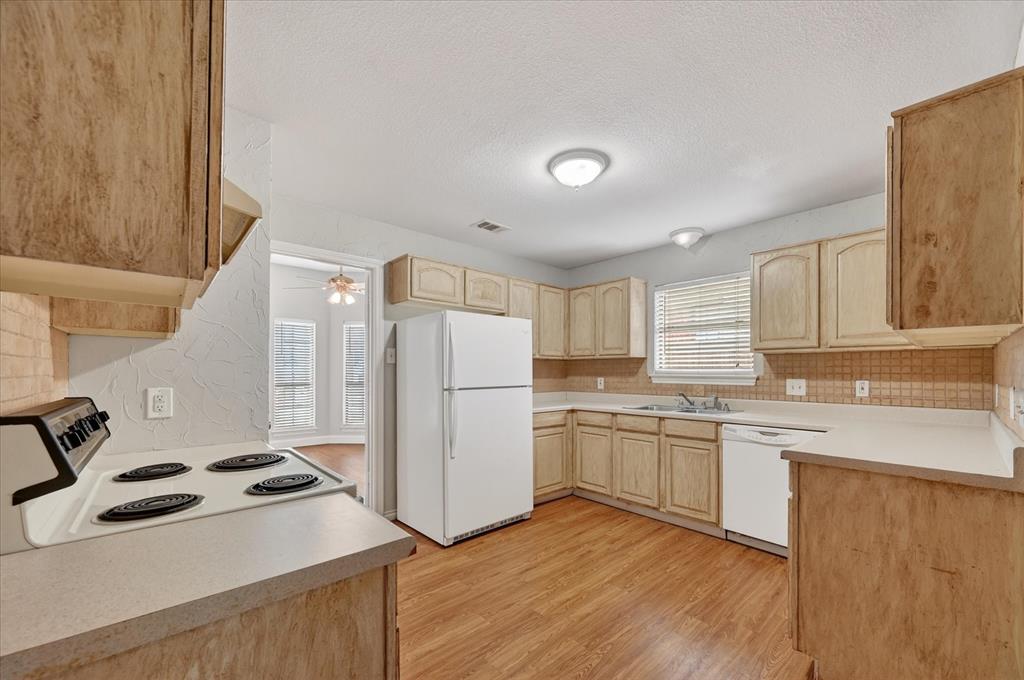 Flower Hill 03 - Residential