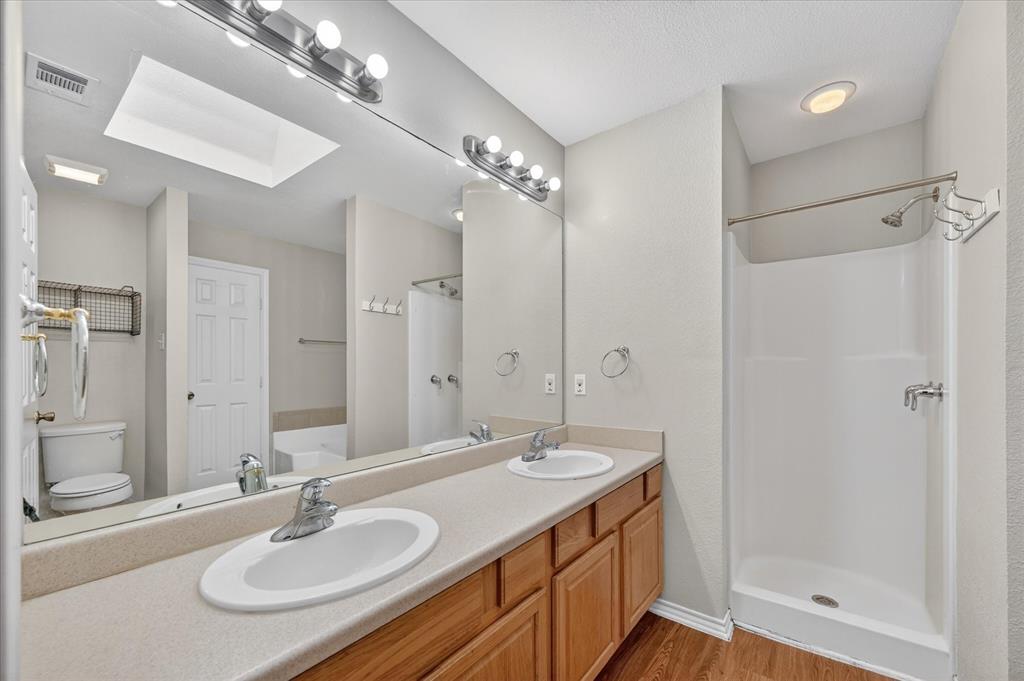 Flower Hill 03 - Residential