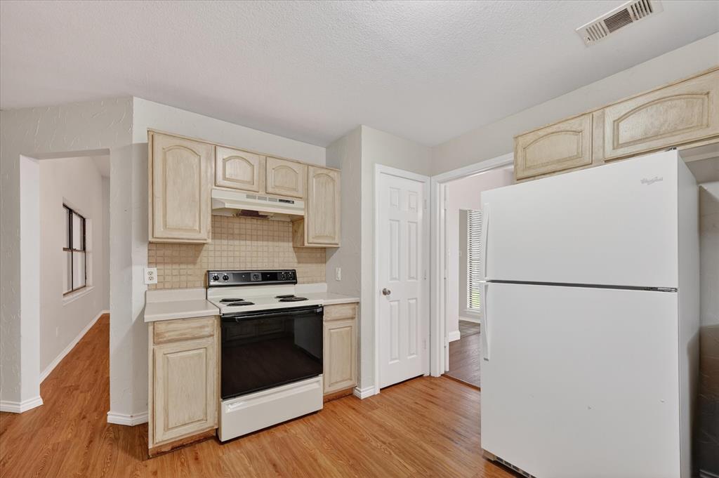 Flower Hill 03 - Residential