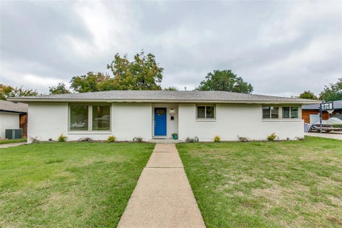 Photo of 3517 Woodleigh Drive, Dallas, TX 75229 (MLS # 21372697)