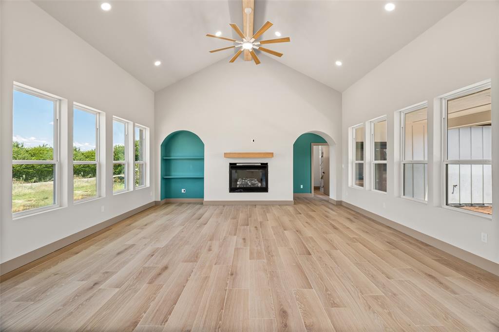 7404 N Sundance Drive