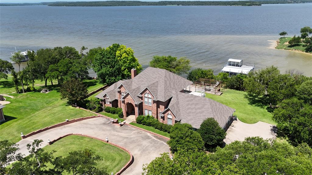 210 Private Road 1543