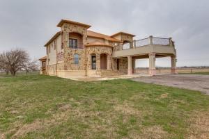 2532 S Highway 171, Cleburne, TX, 76031, USA, 4 Bedrooms Bedrooms, ,5 BathroomsBathrooms,Residential,Active,2532 S Highway 171,21298642