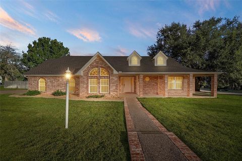 Tiny photo for 306 Baker Lane, Robinson, TX 76706 (MLS # 21092540)